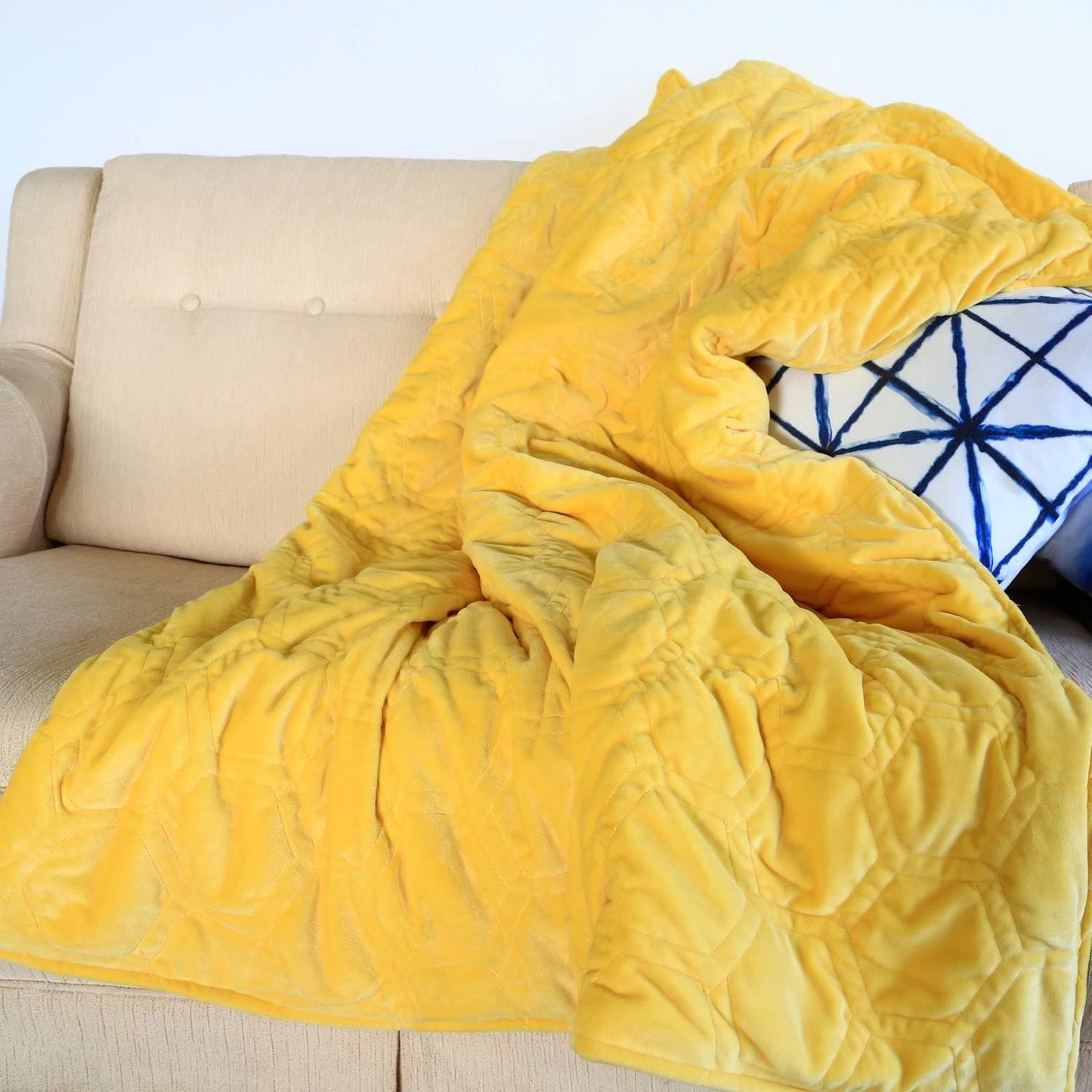 BlankyHug Cooling Weighted Blanket